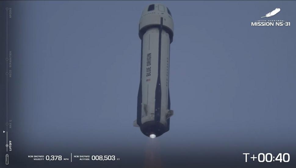 Cum a fost primul zbor doar cu femei în spațiu. Katie Perry a cântat în capsulă 964947