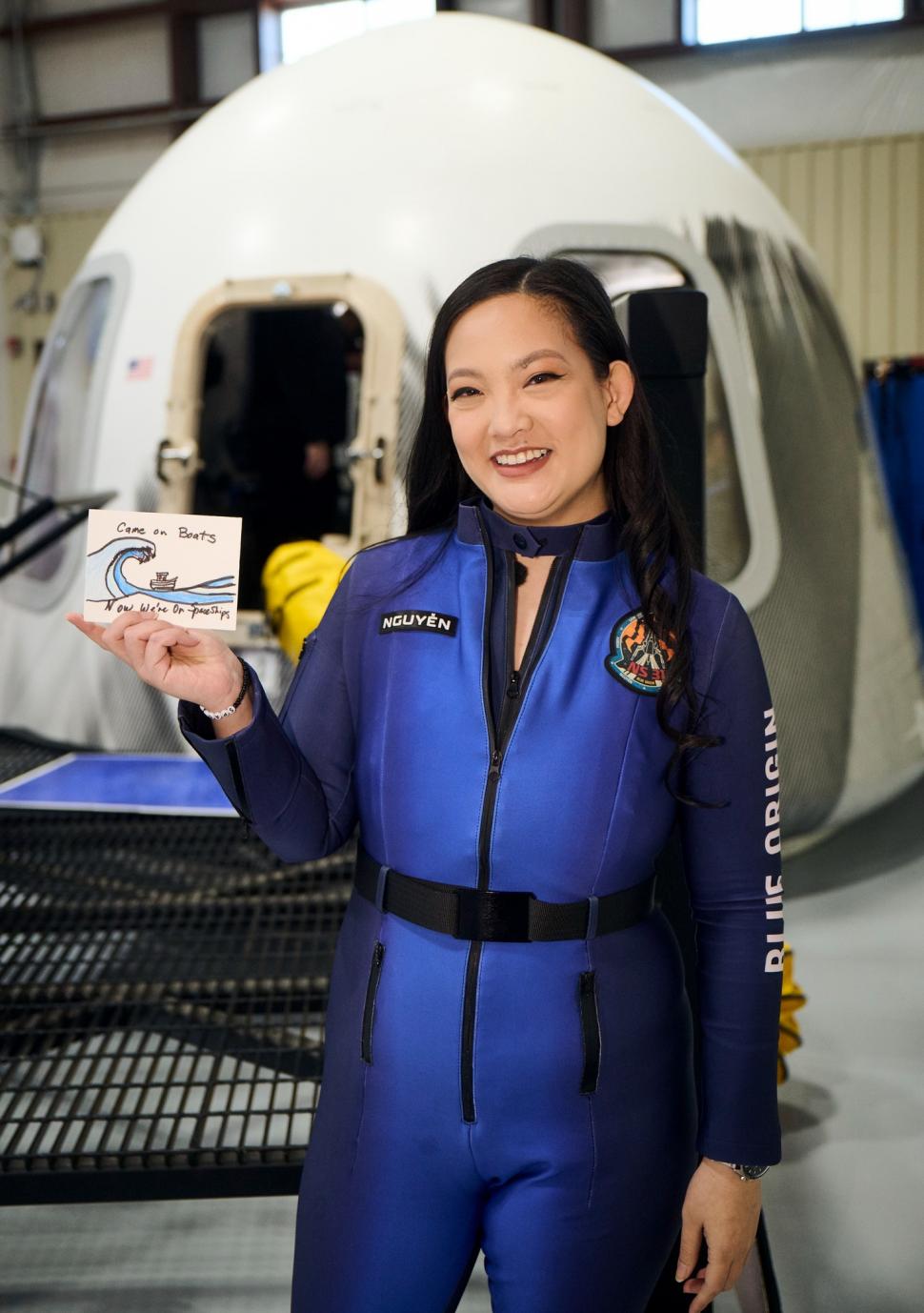 Primul zbor în spațiu doar cu femei: Capsula Blue Origin, în care s-au aflat logodnica lui Bezos și Katy Perry, s-a întors pe Pământ 964607