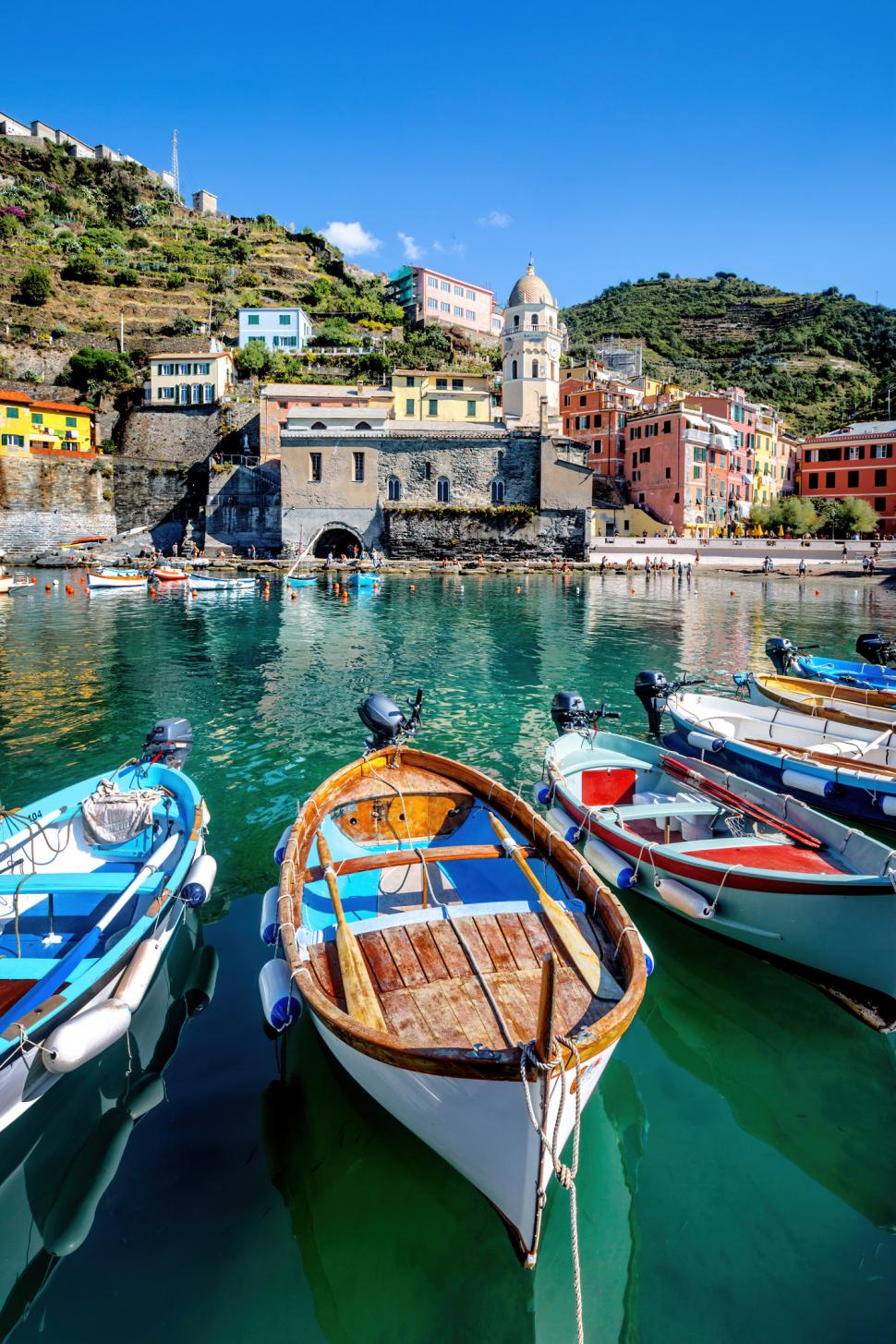 O destinație de vacanță preferată de români îi amendează cu până la 2.500 de euro pe turiștii care se duc acolo în șlapi 964730