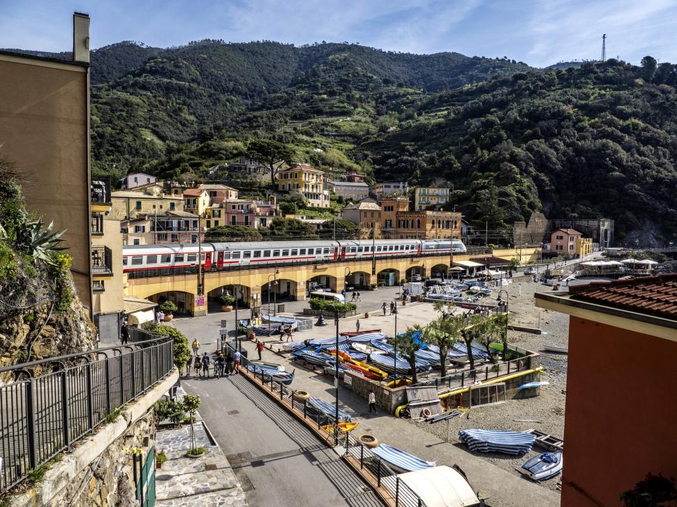 O destinație de vacanță preferată de români îi amendează cu până la 2.500 de euro pe turiștii care se duc acolo în șlapi 964731