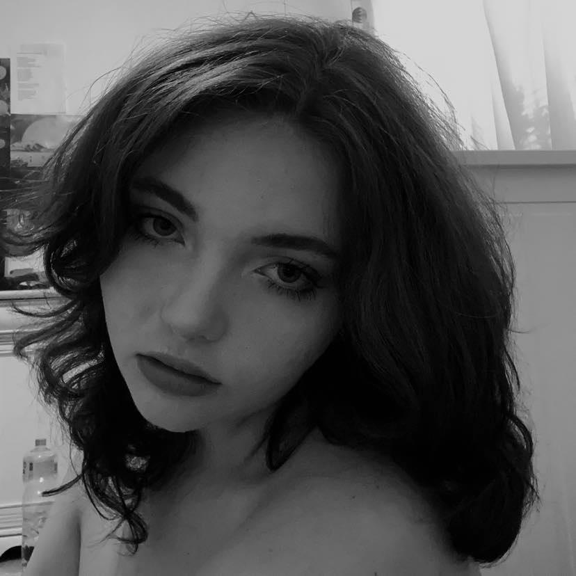 O studentă la Drept a murit subit în ciubărul de la o cabană din Bistriţa. Alexandra avea 22  de ani şi era fiica unui notar 965100