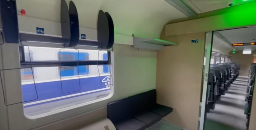 Imagini din primul tren modernizat cu bani din PNRR. A plecat din Gara de Nord la Constanţa și va circula de patru ori pe zi 965620