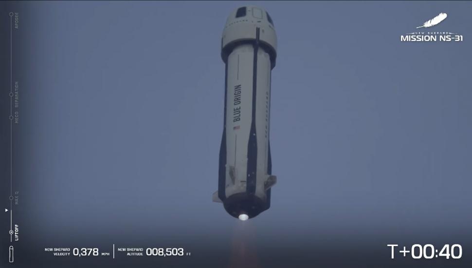 Isterie pe Internet și teorii ale conspiraţiei după zborul istoric în spaţiu cu Katty Perry: "N-a existat. De ce nu se mișcă Pământul?" 965850