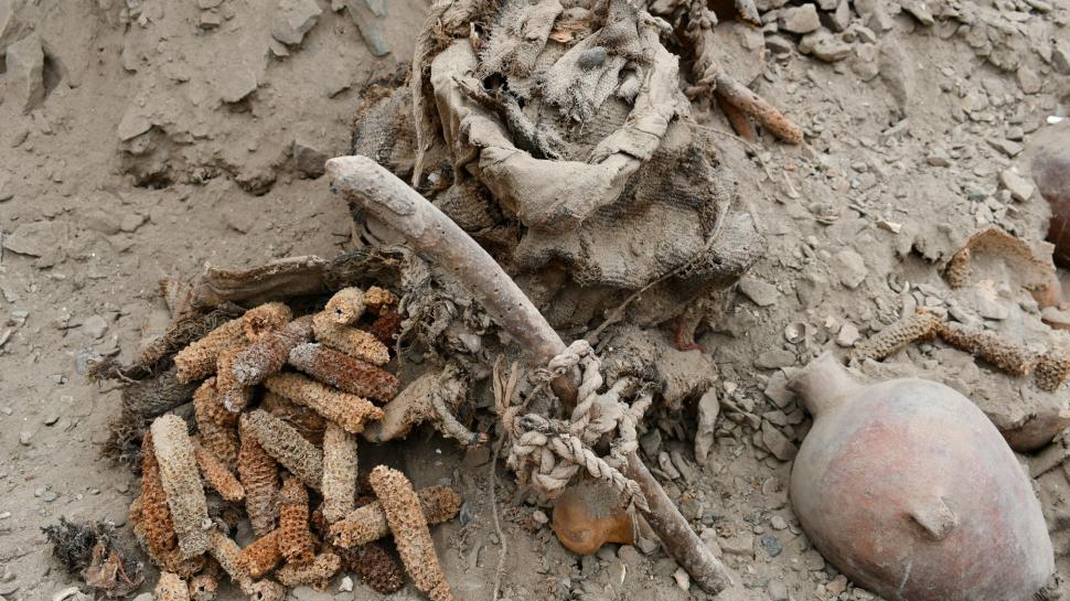 Un mormânt misterios al populaţiei Aruni a fost descoperit în Peru: Scheletele ar putea rescrie istoria pre-incașă 965803