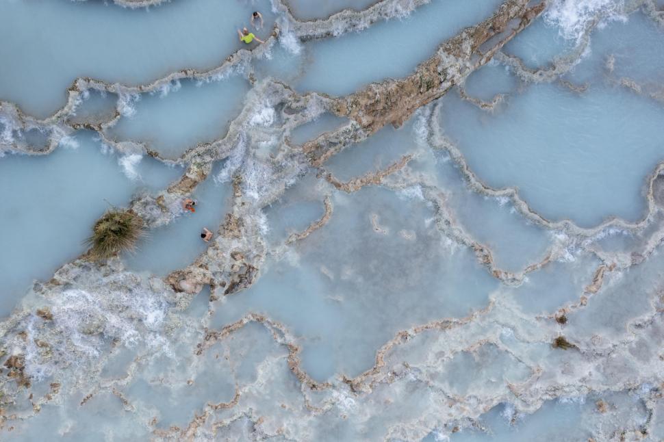 Cum arată acum o stațiune de 3.000 de ani cu ape termale sulfuroase. Se spune că soldații romani făceau baie acolo și-și tratau rănile 966032