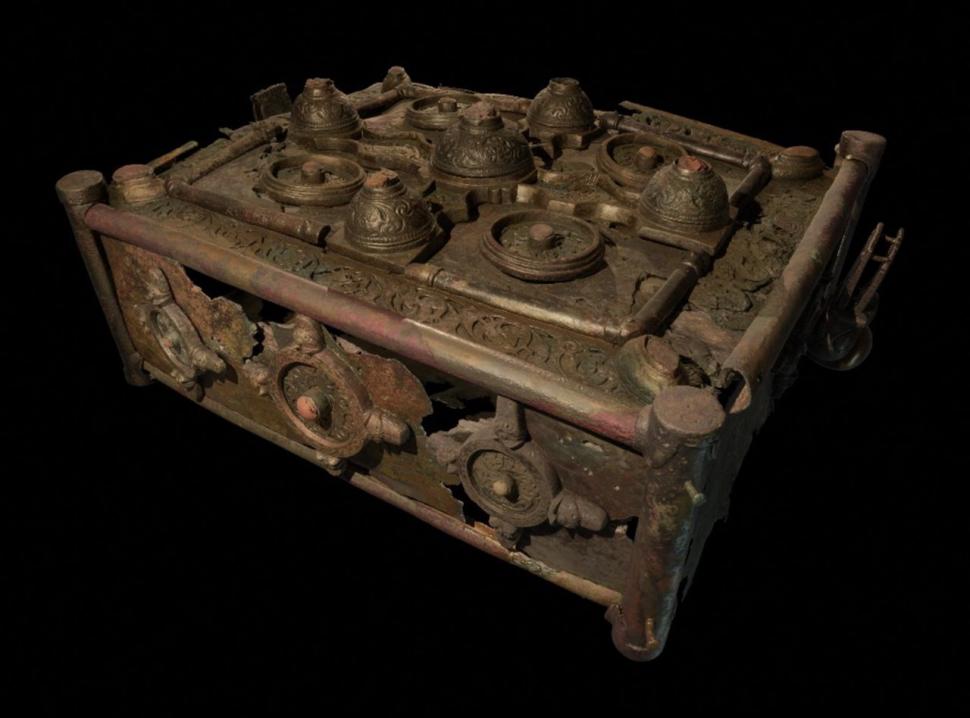 Manuscrise vechi de 1000 de ani, ascunse de călugări irlandezi de invadatorii vikingi, vor fi expuse pentru prima dată 966106