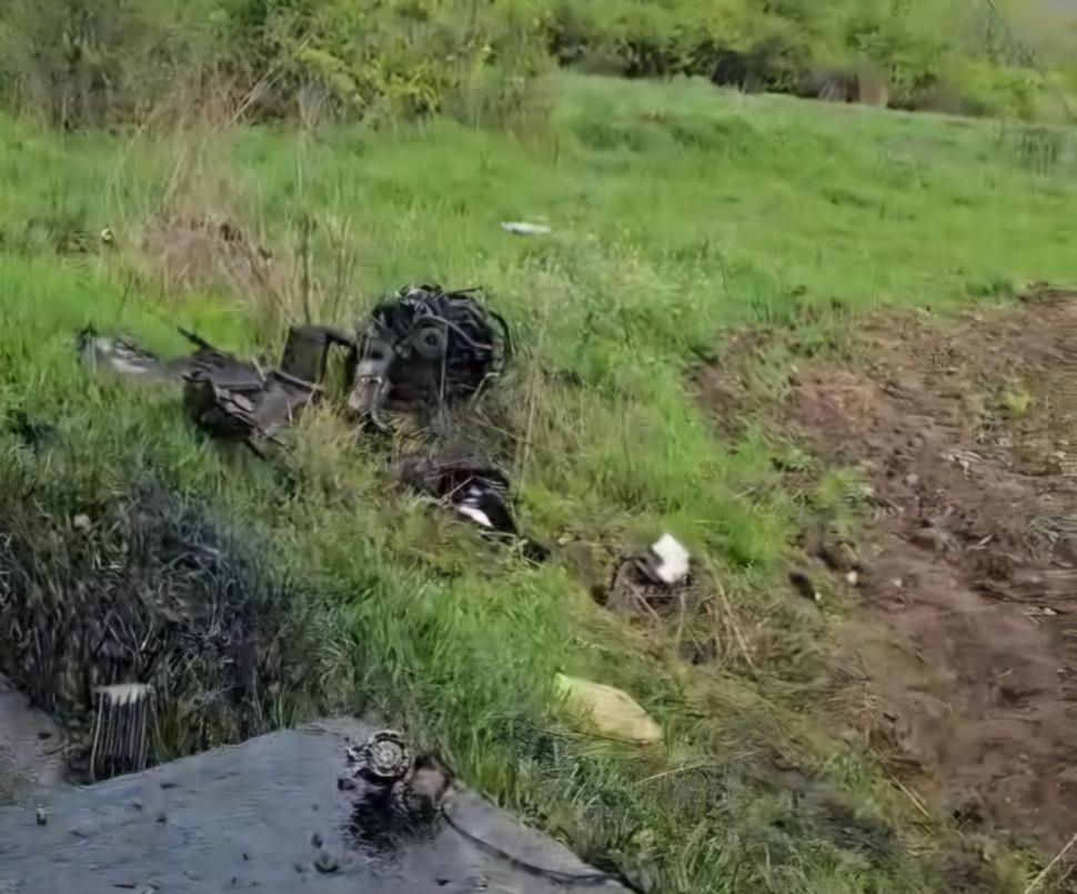 Accident rutier în Mehedinți: trei persoane rănite, iar motorul mașinii a fost aruncat la câțiva metri 966270