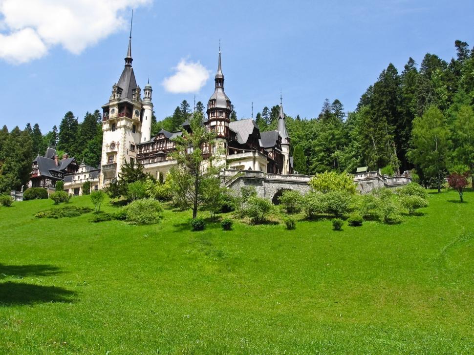 Cel mai frumos loc din România în topul Tripadvisor. Casa Poporului ocupă o poziție fruntașă, Trasfăgărășanul e abia pe locul 9 966578