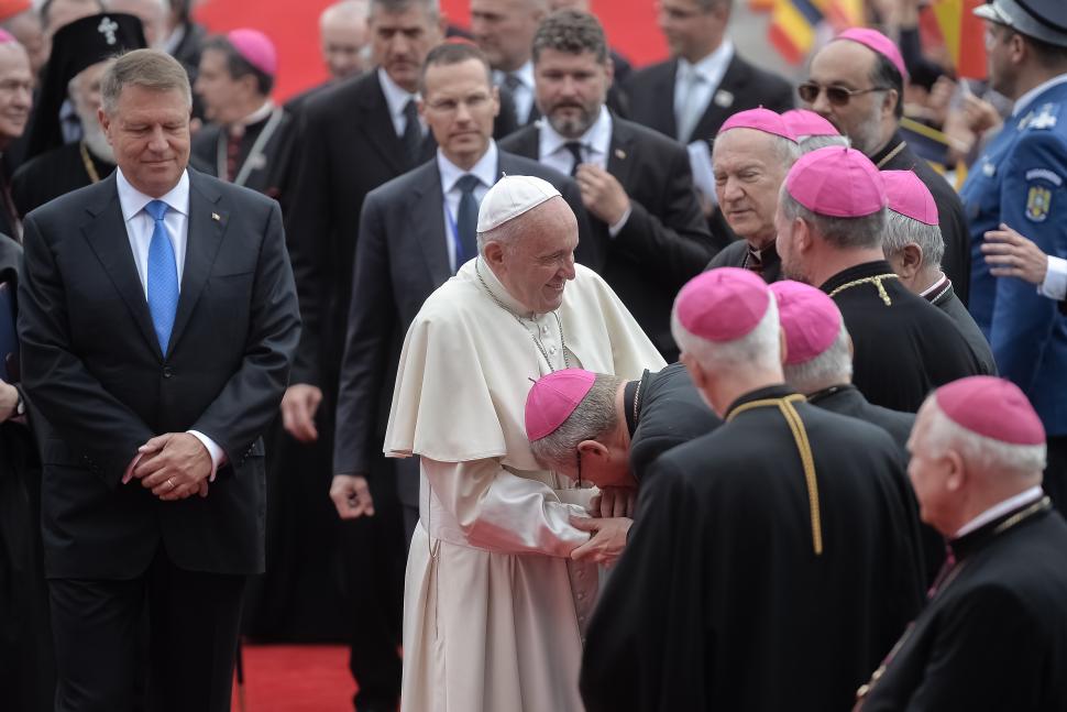 Imagini cu Papa Francisc în România. Ce le-a transmis atunci Suveranul Pontif sutelor de mii de credincioși care l-au așteptat 966772