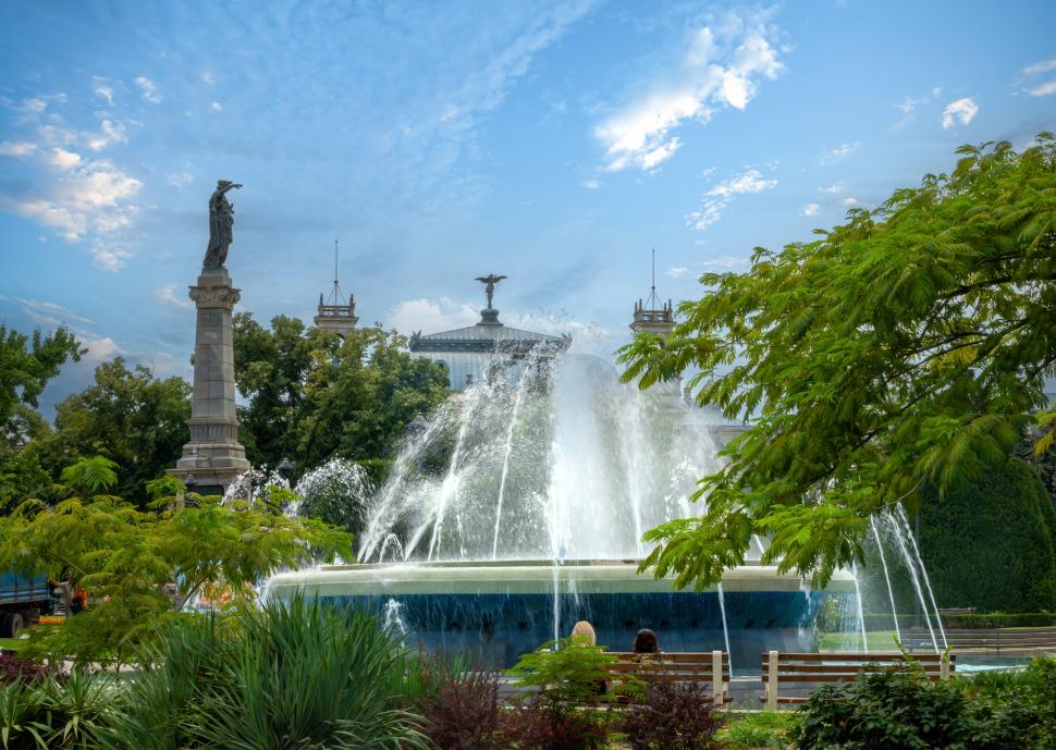 „Mica Vienă” bulgară devine destinație preferată a românilor. E la graniță, se ajunge ușor, iar restaurantele au deja meniuri în română 966705