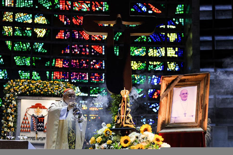 Sicriul cu trupul neînsufleţit al Papei Francisc ar putea fi expus în Bazilica Sfântul Petru începând de miercuri 966894