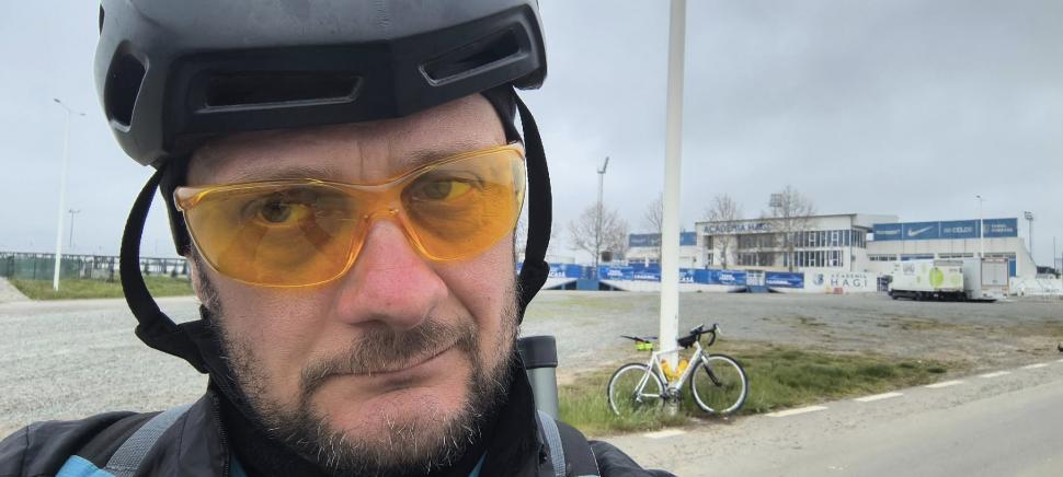 Ce a păţit în ziua de Paști un artist din Sibiu căruia nu i-a fost calculată suprataxa pentru bicicletă în gară, dar s-a urcat în tren 967017