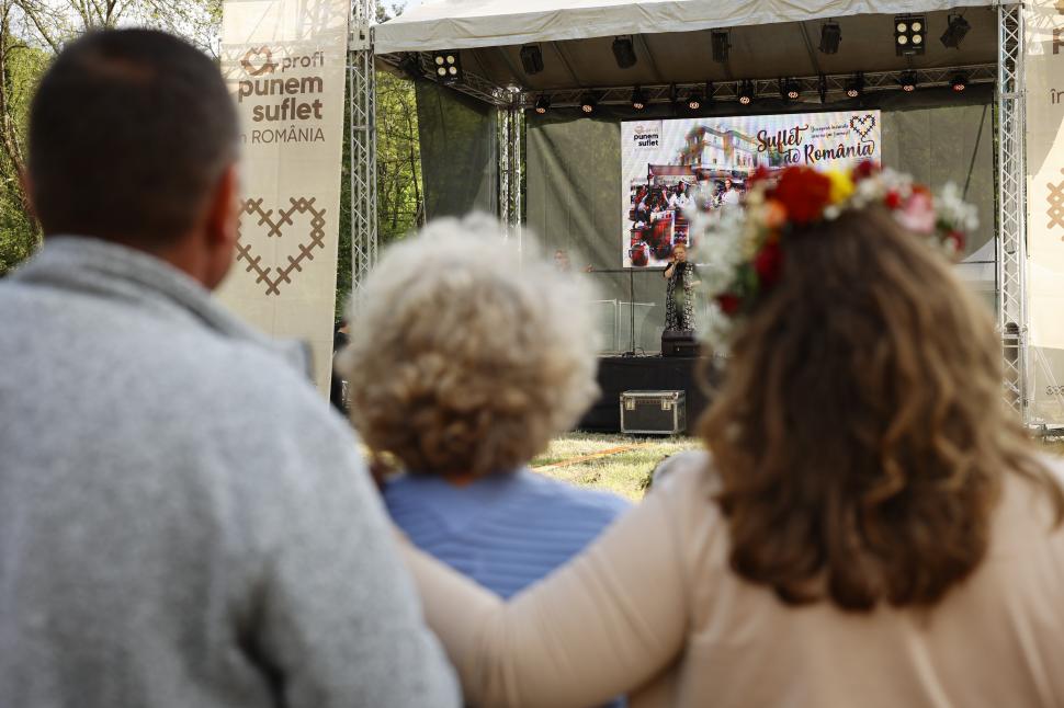 Irina Rimes, Zdob și Zdub și Surorile Osoianu, la Suflet de România – Domeniul Regal Săvârșin 967113