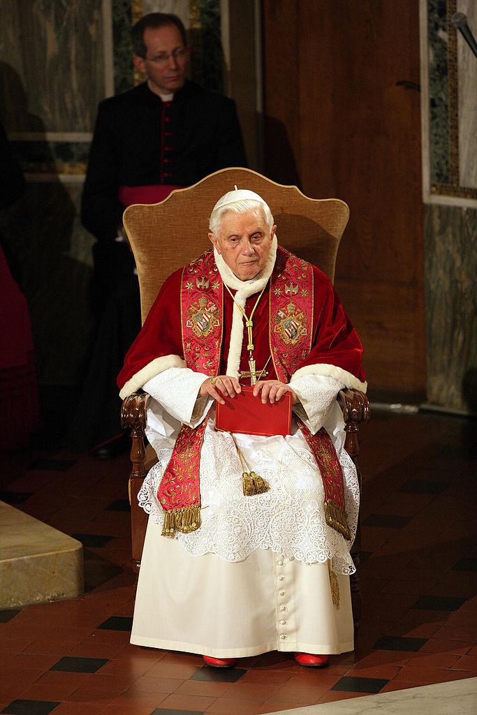 Cum a devenit Papa Francisc un simbol neașteptat al modei și cum a ajuns să fie desemnat „cel mai bine îmbrăcat bărbat” 967628