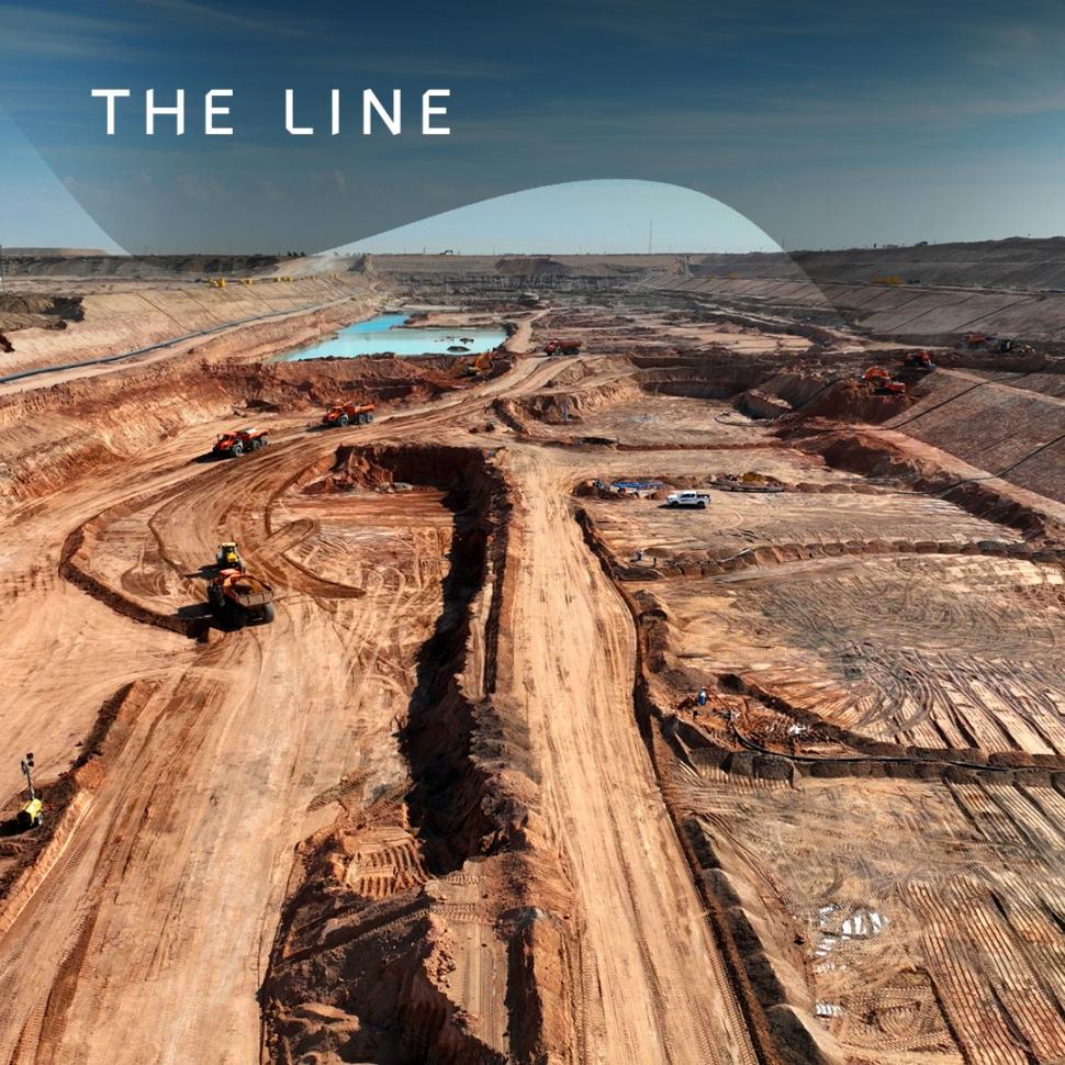 Megaorașul futurist în formă de zid, care va străbate deșertul din Arabia Saudită, prinde contur. Imagini de pe șantierul „The Line” 967718