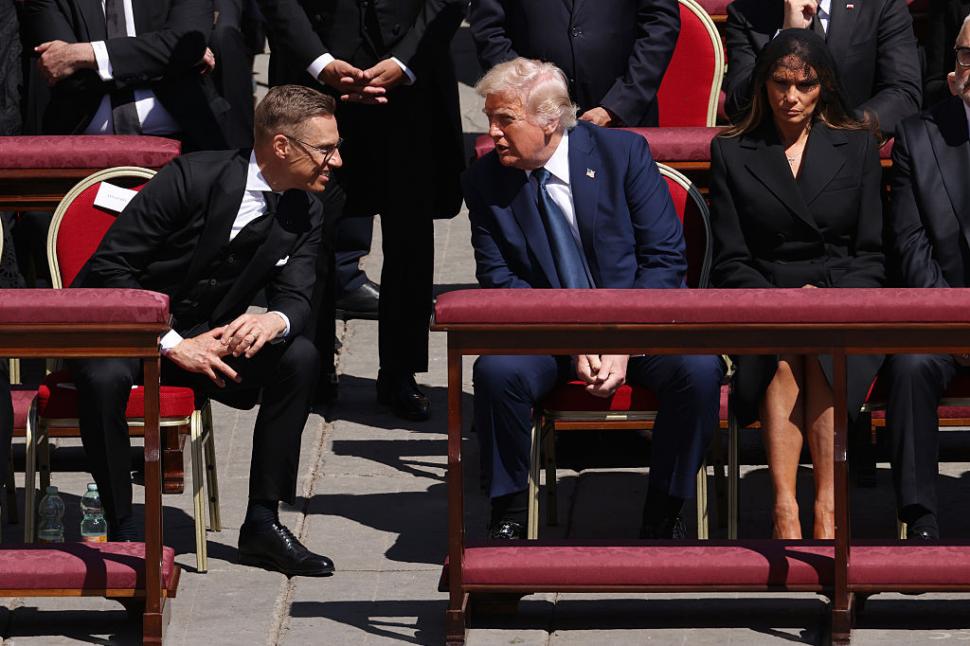 Război și pace în Basilica San Pietro. Ce nu s-a văzut la televizor de la înmormântarea Papei Francisc 968062