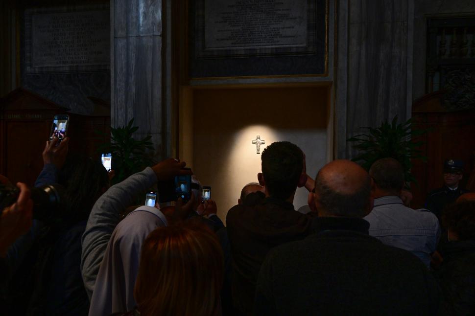 Cum arată mormântul Papei Francisc. Va putea fi vizitat începând de astăzi, la Bazilica Santa Maria Maggiore 968151