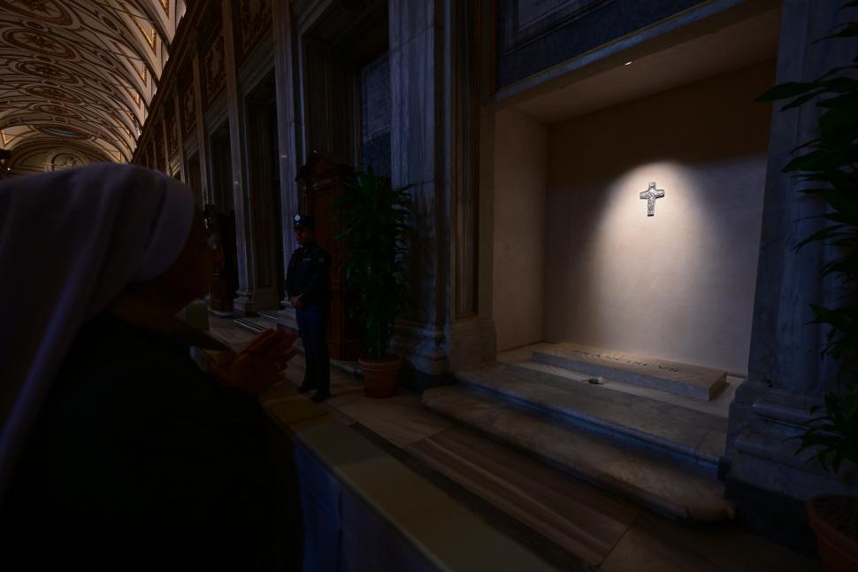Cum arată mormântul Papei Francisc. Va putea fi vizitat începând de astăzi, la Bazilica Santa Maria Maggiore 968153