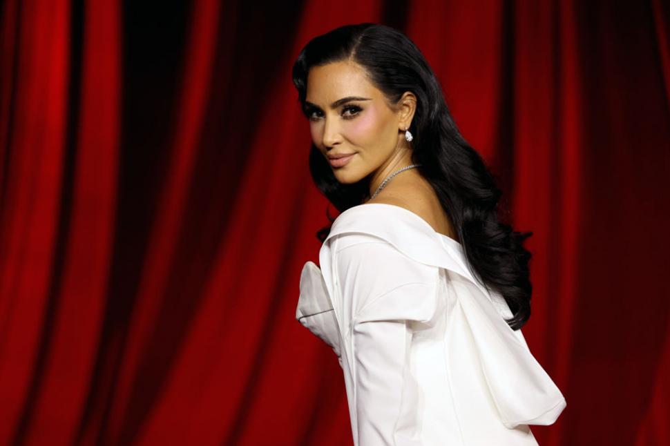 Acum nouă ani Kim Kardashian a fost amenințată cu arma și jefuită. Începe procesul celui mai mare jaf din Franța ultimilor 20 de ani 968337