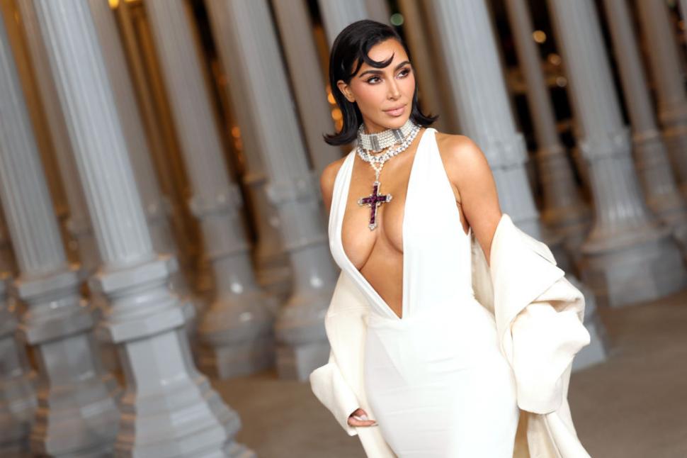 Acum nouă ani Kim Kardashian a fost amenințată cu arma și jefuită. Începe procesul celui mai mare jaf din Franța ultimilor 20 de ani 968339