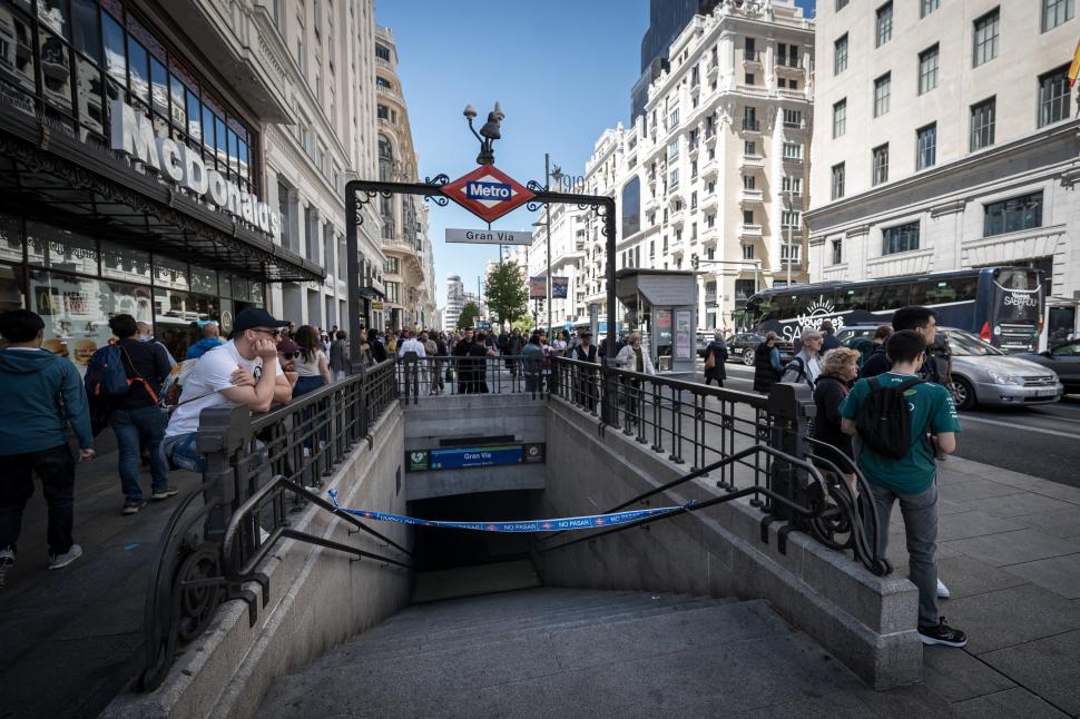 Haos total în Spania din cauza blackout-ului: Orașe paralizate, trenuri blocate în câmp, aeroporturi închise și spitale în beznă 968447