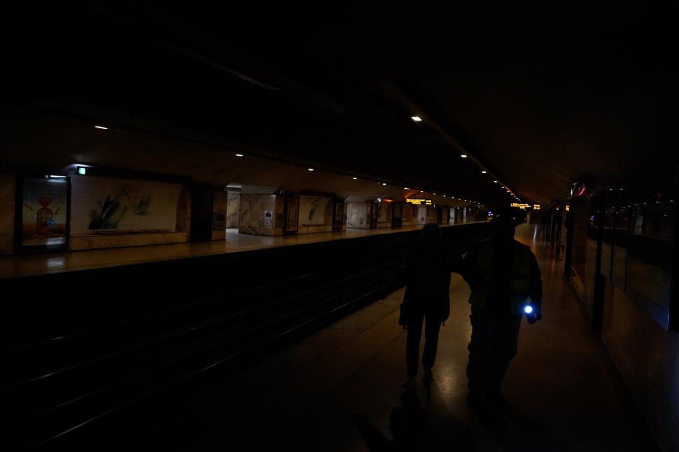 Haos total în Spania din cauza blackout-ului: Orașe paralizate, trenuri blocate în câmp, aeroporturi închise și spitale în beznă 968451