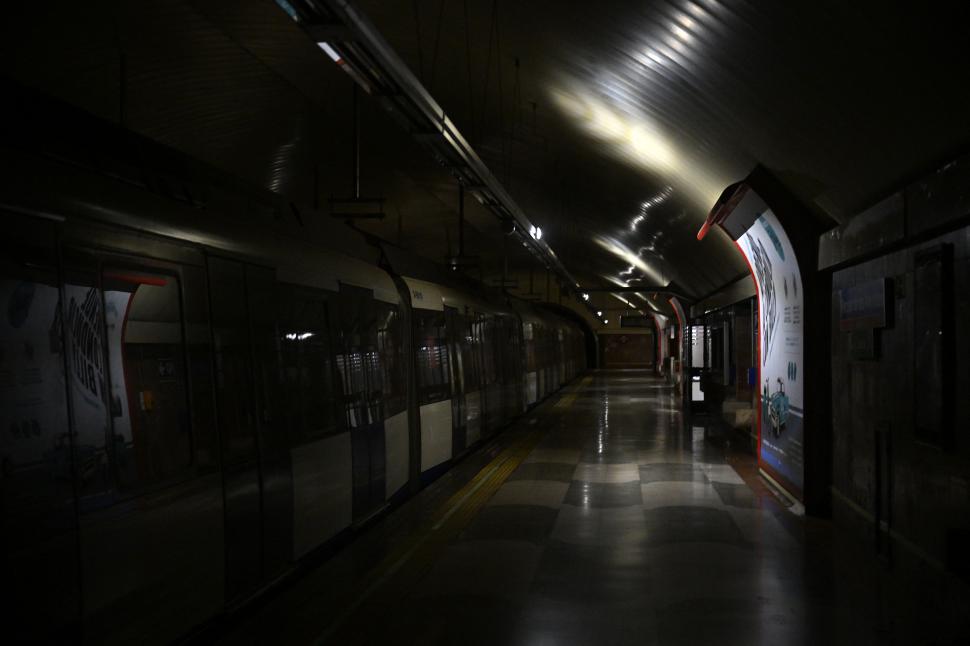 Haos total în Spania din cauza blackout-ului: Orașe paralizate, trenuri blocate în câmp, aeroporturi închise și spitale în beznă 968452