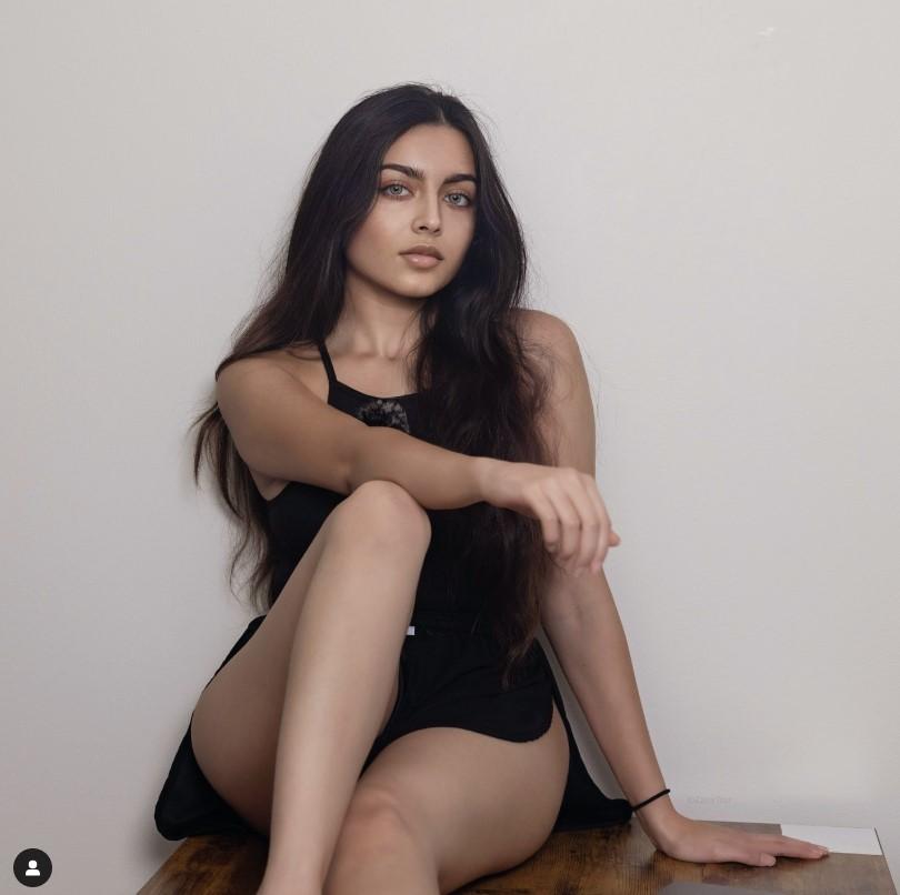 Povestea uluitoare a tinerei care a renunțat la un doctorat în bioinginerie ca să se facă model OnlyFans. Cât câștigă 968359