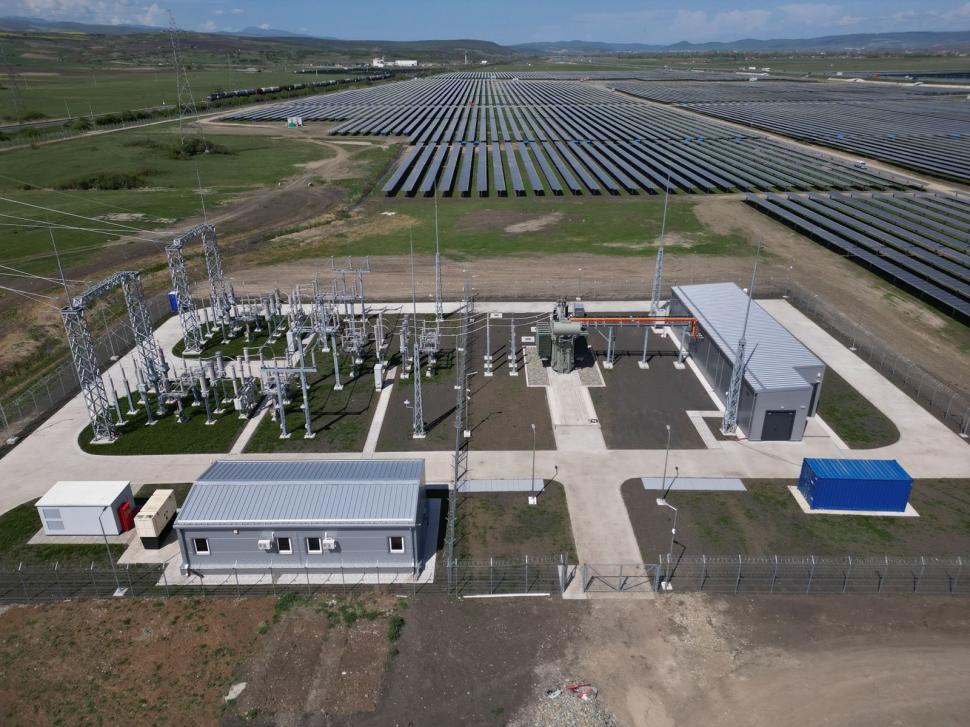 A fost finalizat cel mai mare parc fotovoltaic finanţat prin PNRR de Ministerul Energiei. Cum arată proiectul de 55 de milioane de euro 968695