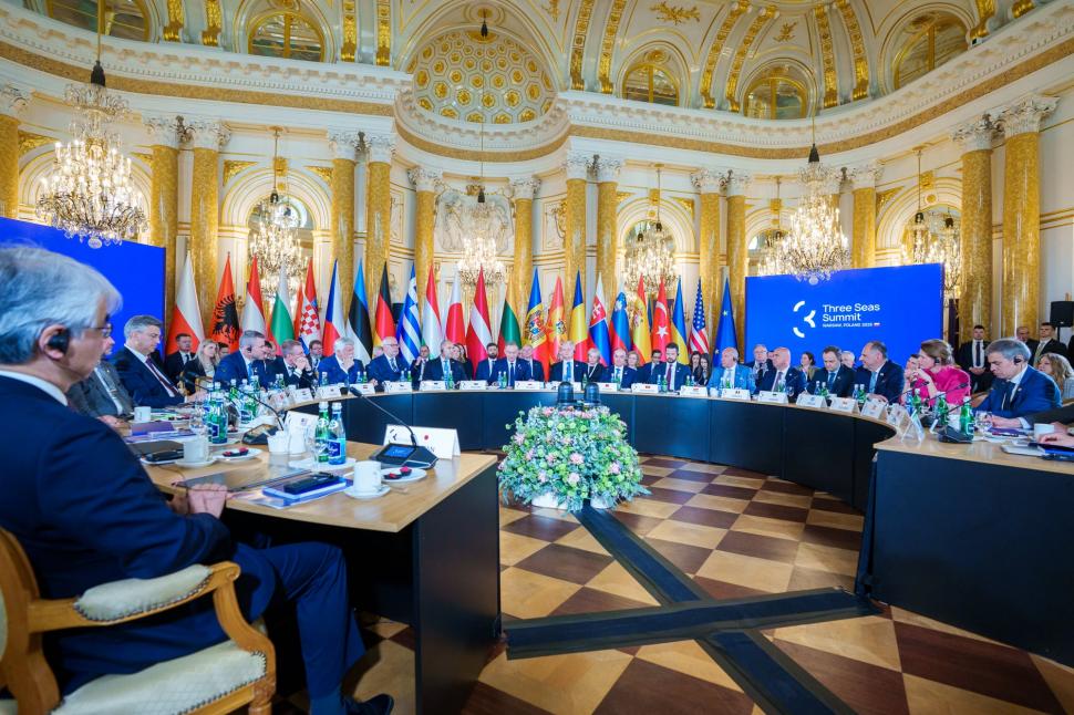 Bolojan, la Summitul Inițiativa celor 3 Mări: „Unul dintre cele mai importante proiecte pentru România e Via Carpathia” 968725