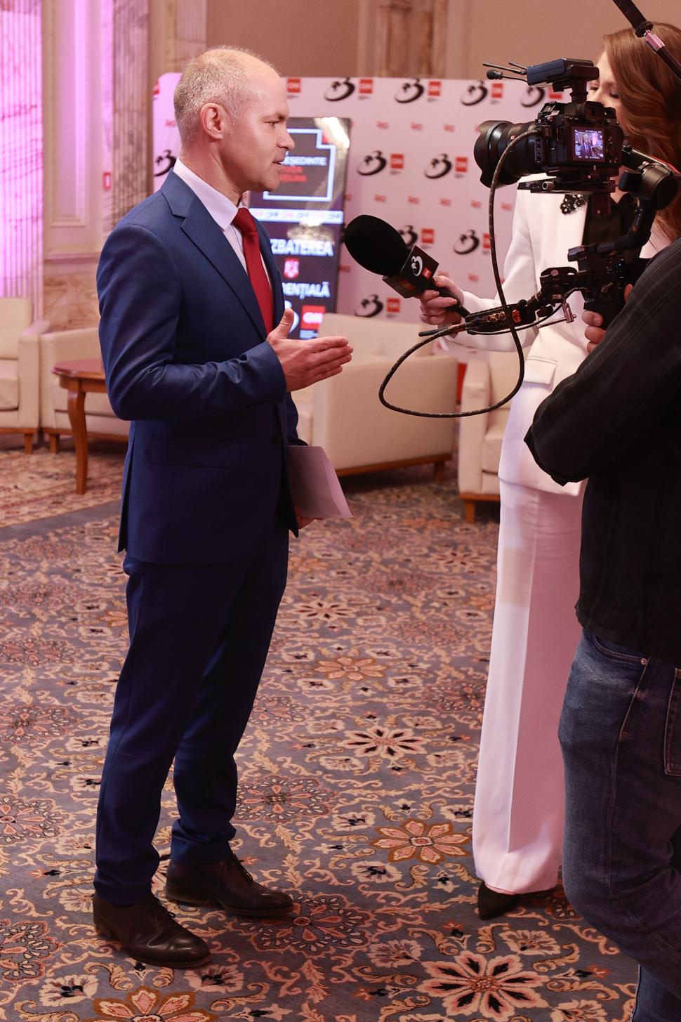 Culisele celei mai importante dezbateri înaintea alegerilor prezidențiale. Ce nu s-a văzut la televizor 969039