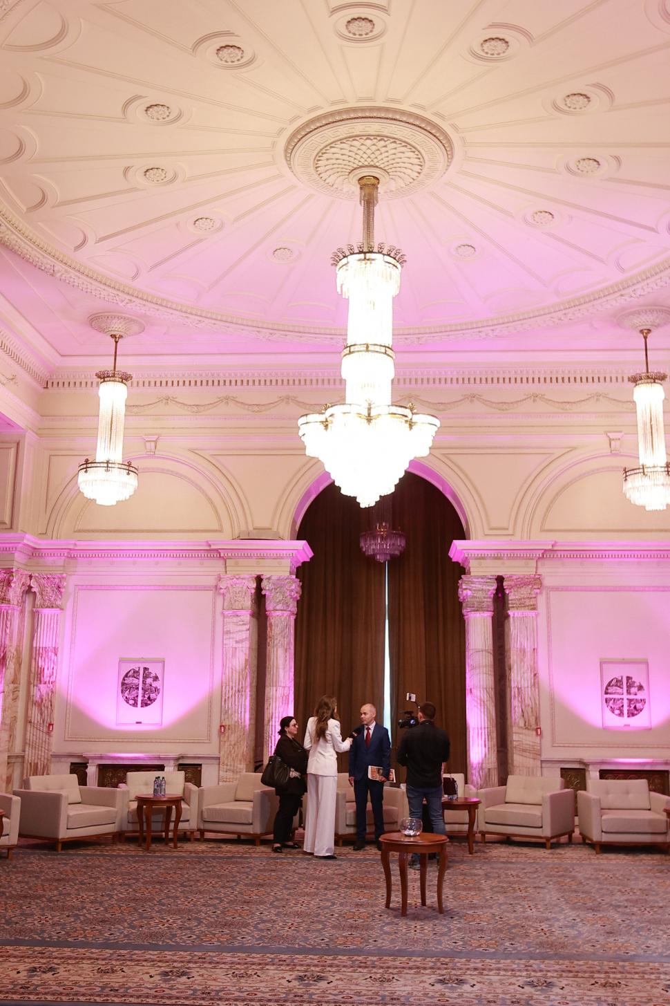 Culisele celei mai importante dezbateri înaintea alegerilor prezidențiale. Ce nu s-a văzut la televizor 969040