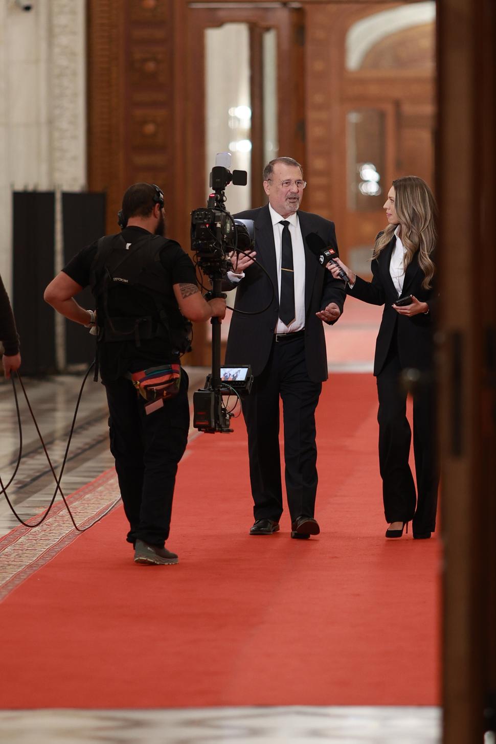 Culisele celei mai importante dezbateri înaintea alegerilor prezidențiale. Ce nu s-a văzut la televizor 969048