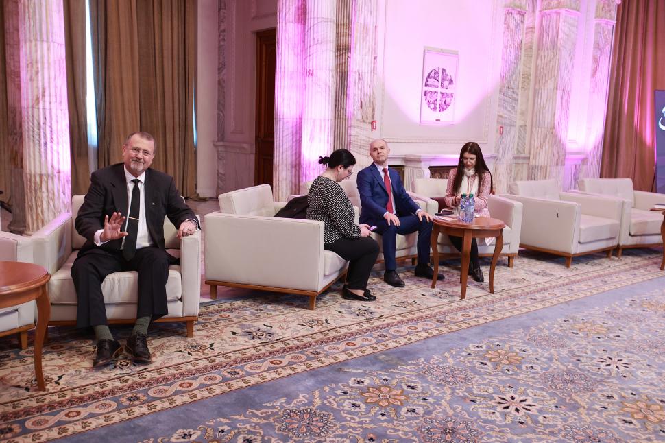 Culisele celei mai importante dezbateri înaintea alegerilor prezidențiale. Ce nu s-a văzut la televizor 969050