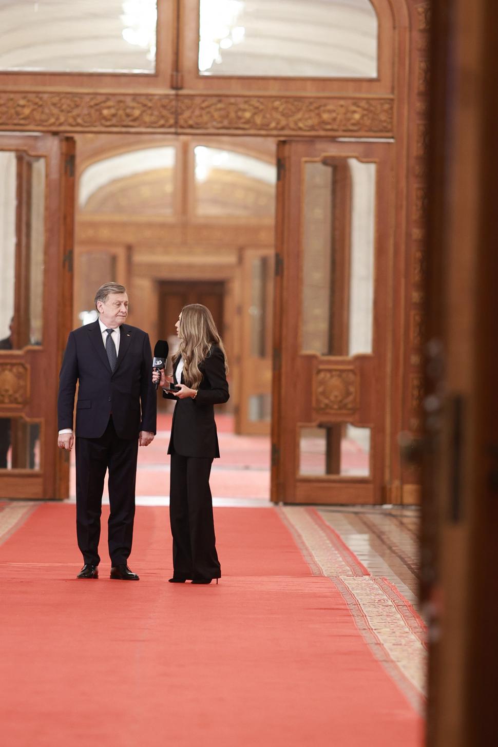 Culisele celei mai importante dezbateri înaintea alegerilor prezidențiale. Ce nu s-a văzut la televizor 969067