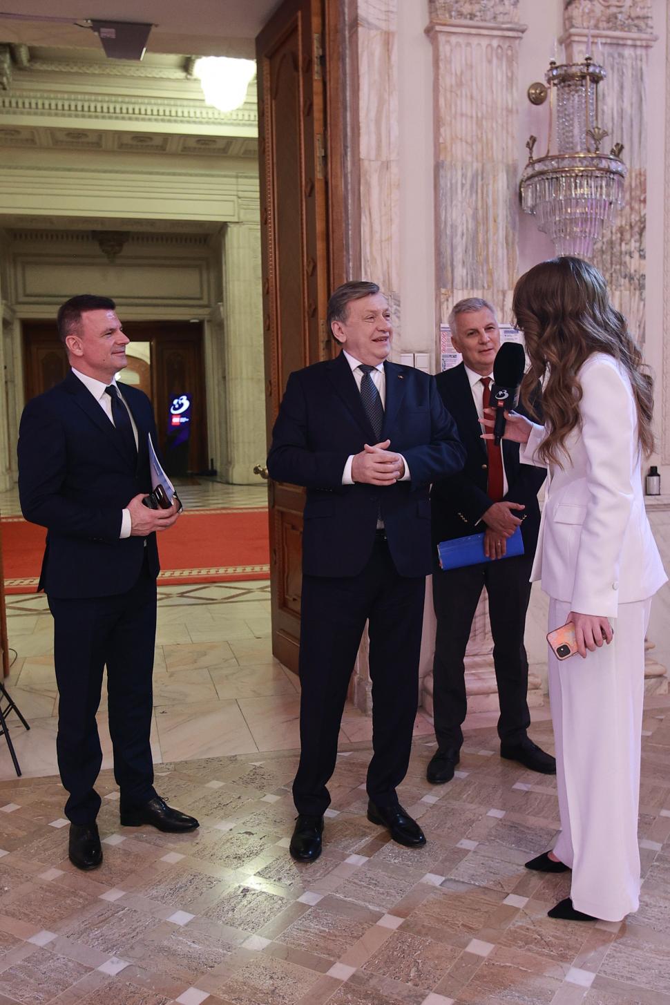 Culisele celei mai importante dezbateri înaintea alegerilor prezidențiale. Ce nu s-a văzut la televizor 969071