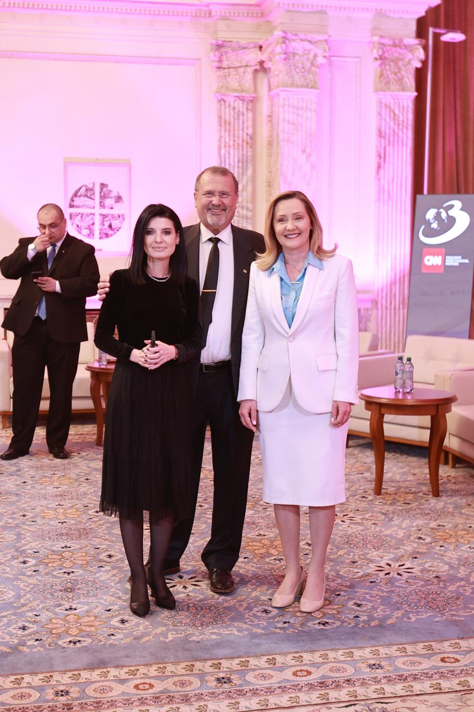 Culisele celei mai importante dezbateri înaintea alegerilor prezidențiale. Ce nu s-a văzut la televizor 969078