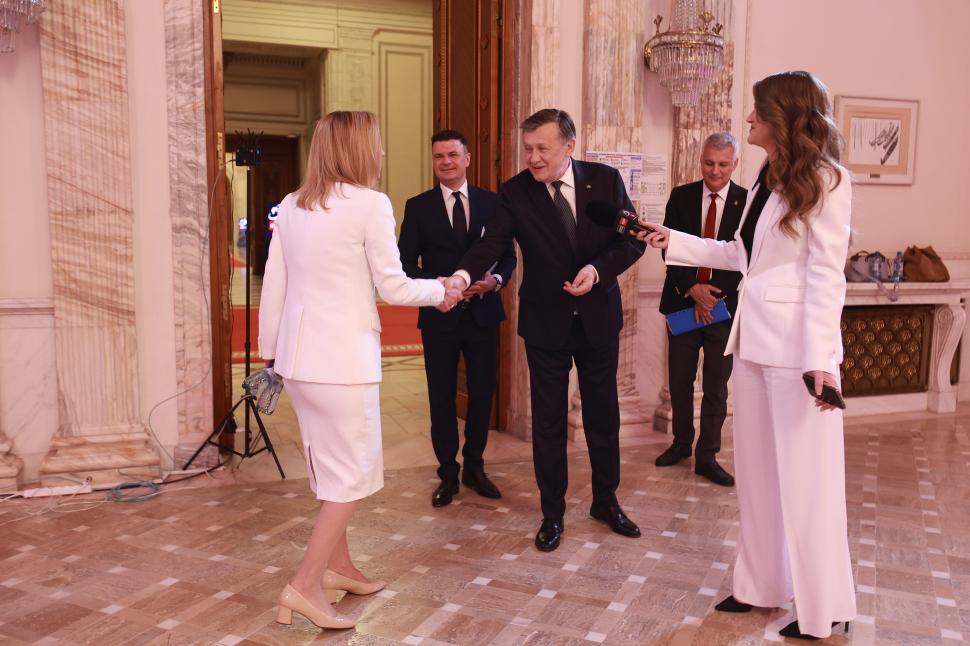 Culisele celei mai importante dezbateri înaintea alegerilor prezidențiale. Ce nu s-a văzut la televizor 969080