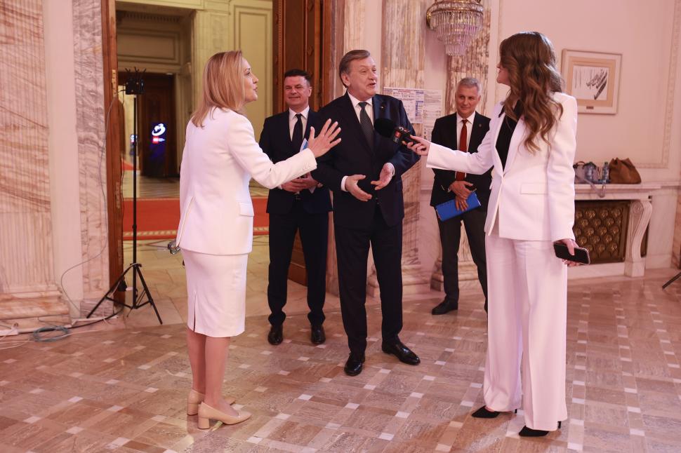 Culisele celei mai importante dezbateri înaintea alegerilor prezidențiale. Ce nu s-a văzut la televizor 969081