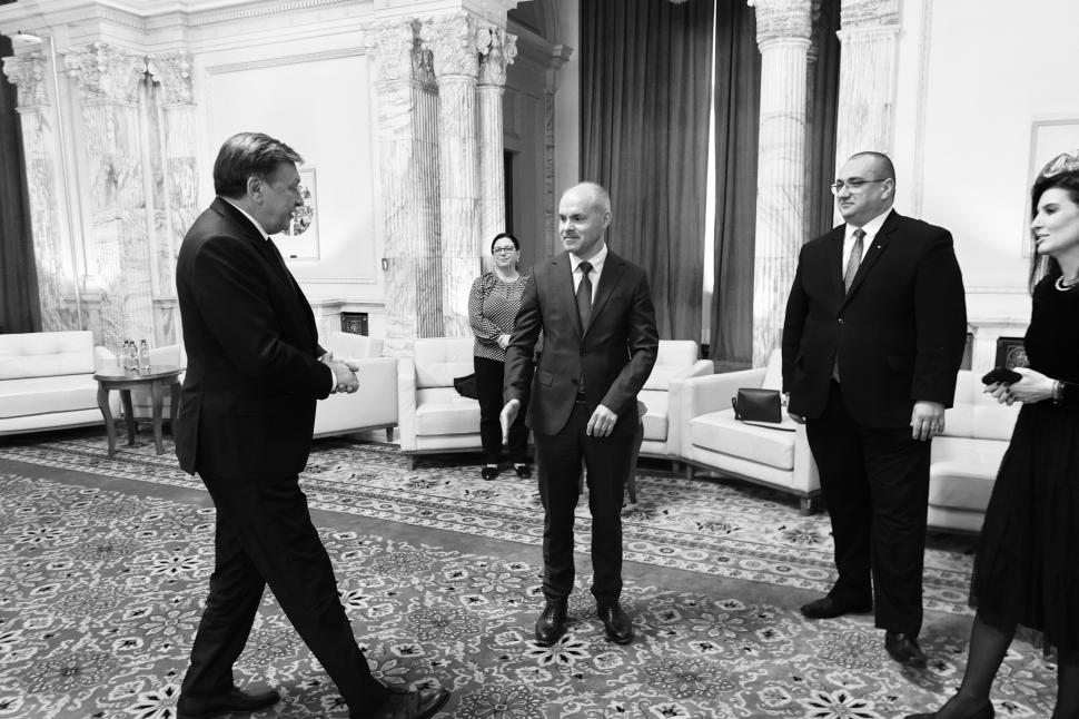 Culisele celei mai importante dezbateri înaintea alegerilor prezidențiale. Ce nu s-a văzut la televizor 969089