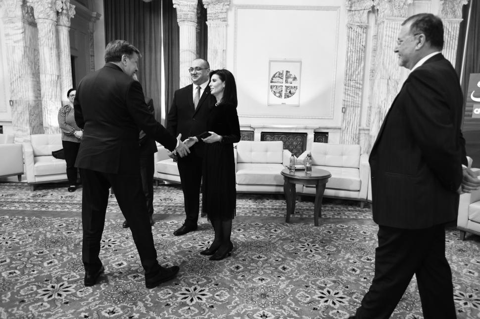 Culisele celei mai importante dezbateri înaintea alegerilor prezidențiale. Ce nu s-a văzut la televizor 969091