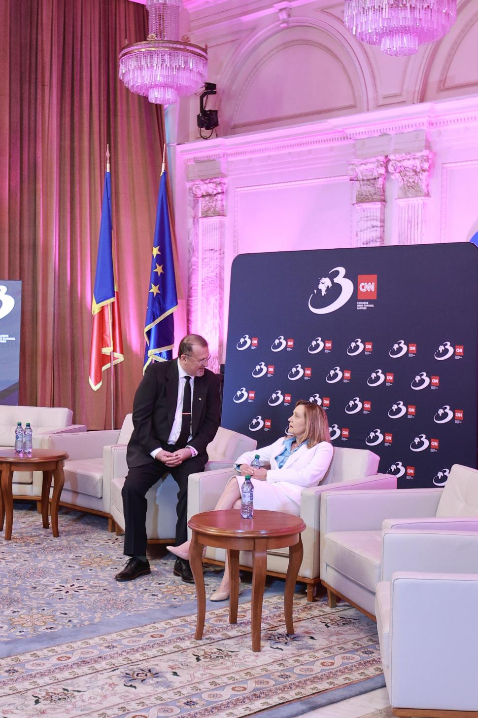 Culisele celei mai importante dezbateri înaintea alegerilor prezidențiale. Ce nu s-a văzut la televizor 969099