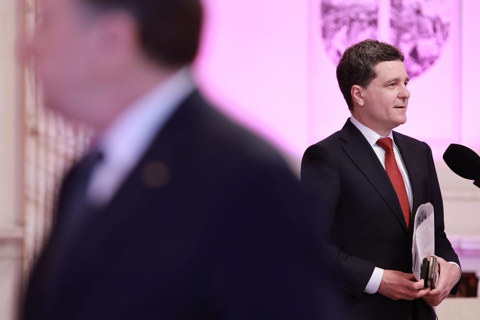 Culisele celei mai importante dezbateri înaintea alegerilor prezidențiale. Ce nu s-a văzut la televizor 969109