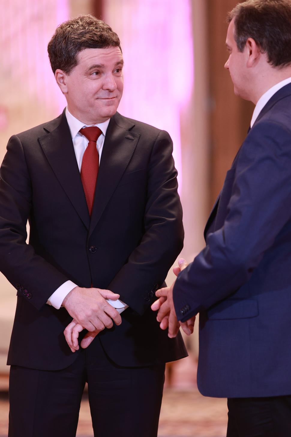 Culisele celei mai importante dezbateri înaintea alegerilor prezidențiale. Ce nu s-a văzut la televizor 969119