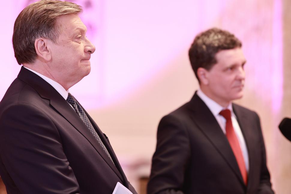 Culisele celei mai importante dezbateri înaintea alegerilor prezidențiale. Ce nu s-a văzut la televizor 969131