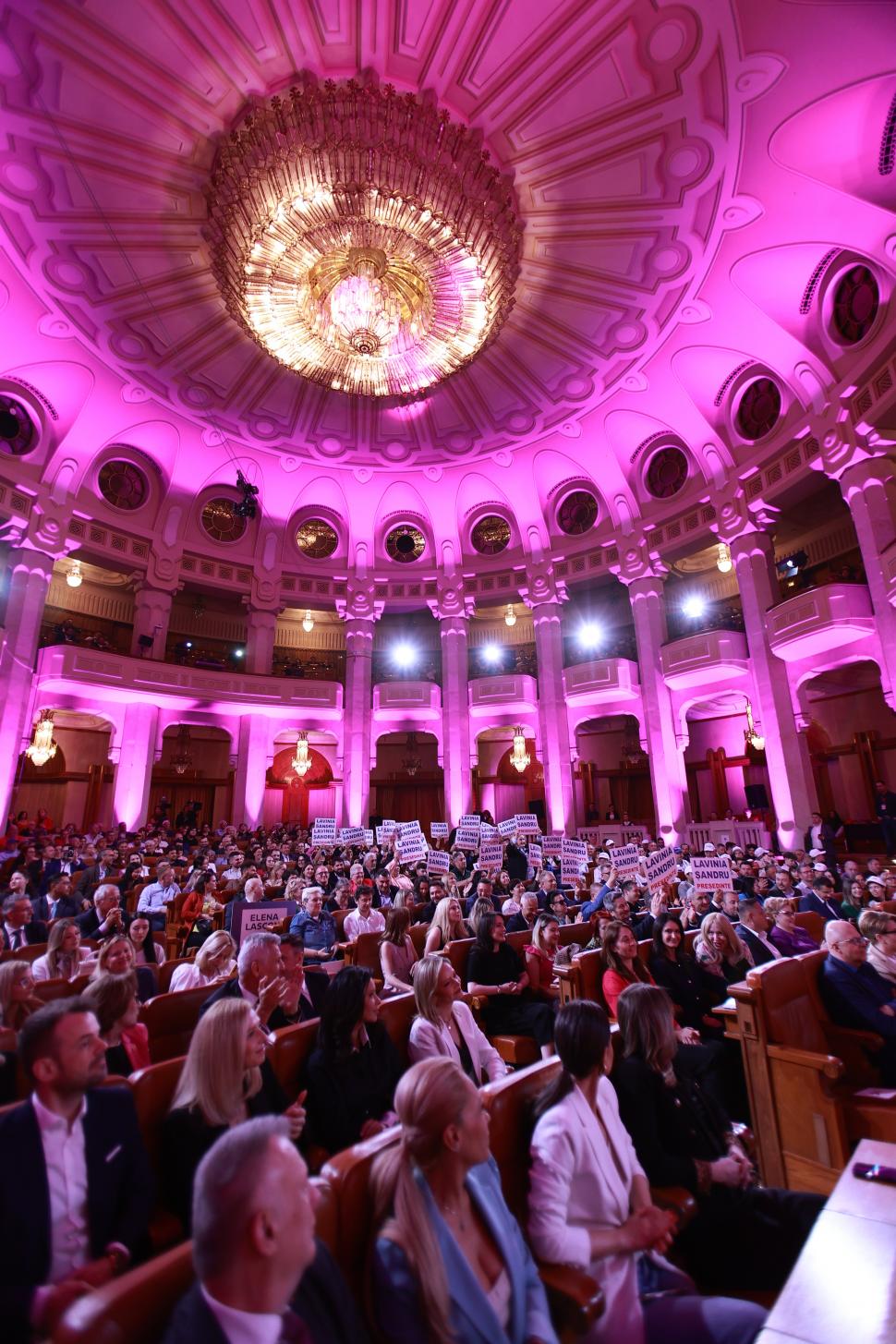 Culisele celei mai importante dezbateri înaintea alegerilor prezidențiale. Ce nu s-a văzut la televizor 969145