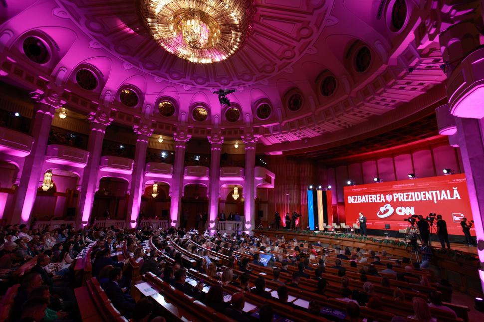 Culisele celei mai importante dezbateri înaintea alegerilor prezidențiale. Ce nu s-a văzut la televizor 969148