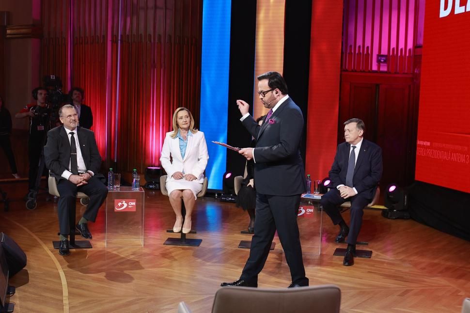 Culisele celei mai importante dezbateri înaintea alegerilor prezidențiale. Ce nu s-a văzut la televizor 969162