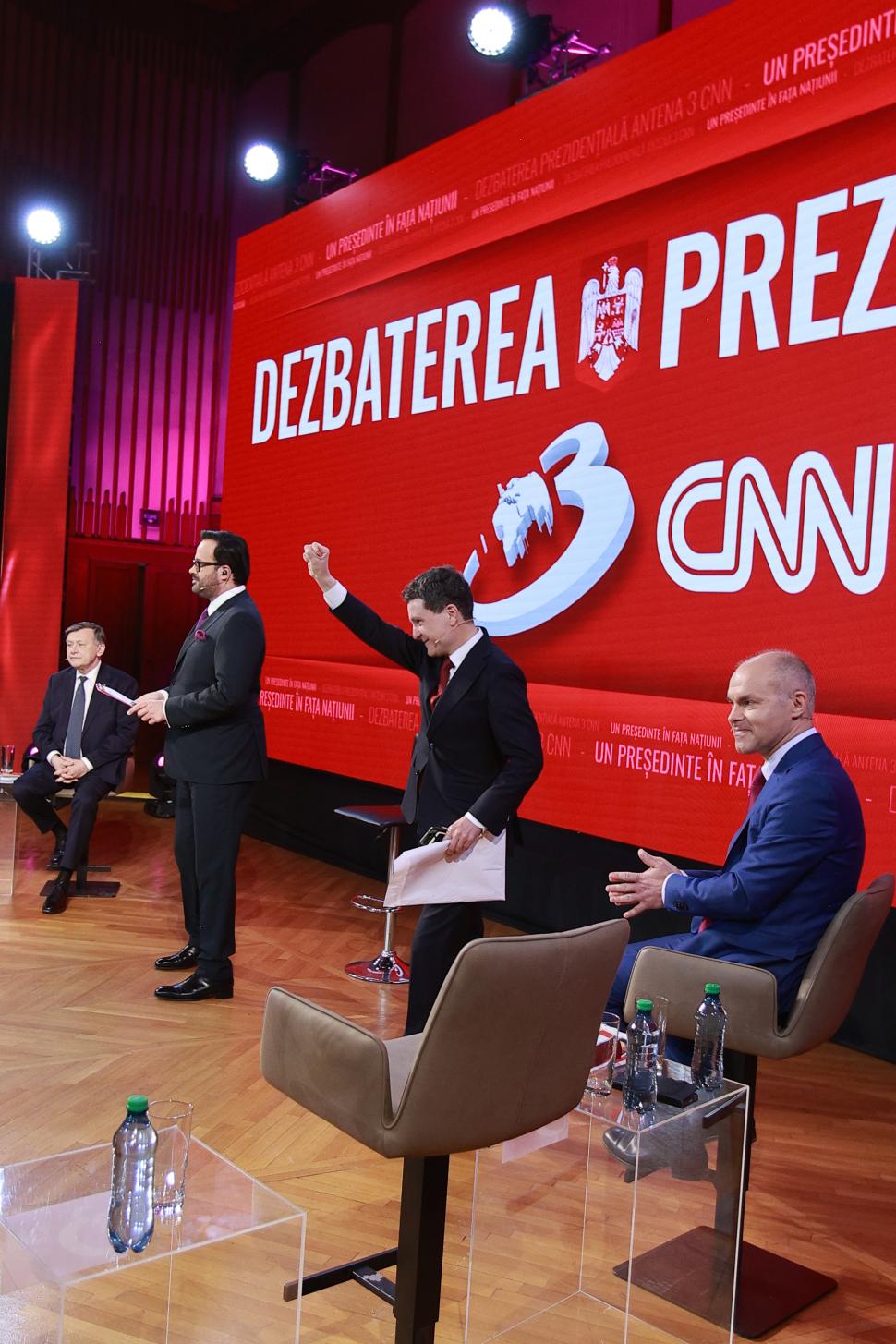 Culisele celei mai importante dezbateri înaintea alegerilor prezidențiale. Ce nu s-a văzut la televizor 969164