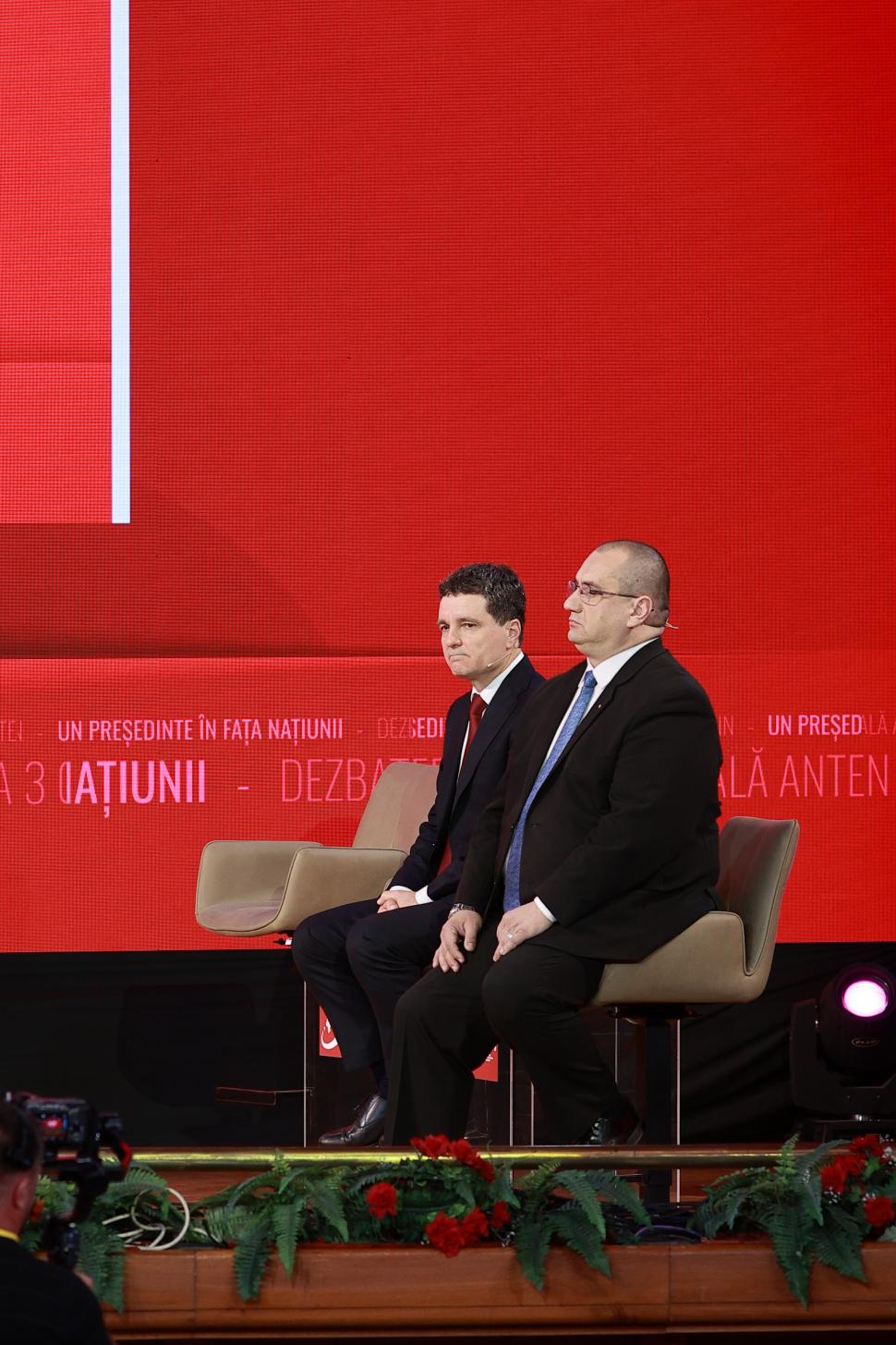 Culisele celei mai importante dezbateri înaintea alegerilor prezidențiale. Ce nu s-a văzut la televizor 969176